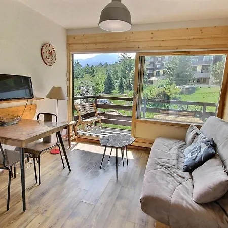 Cosy Pour 4 Pers., Proche Pistes Et Commerces, Aime-la-plagne - Fr-1-755-10 Apartment